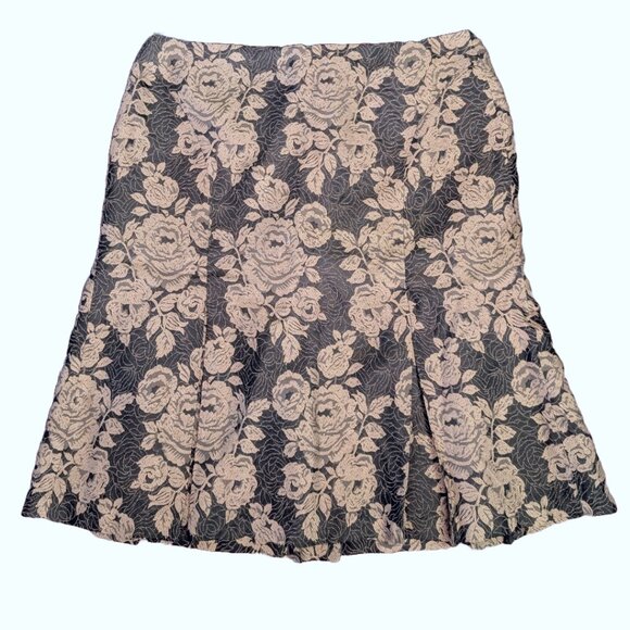 Ann Taylor Flute Skirt with Metallic Floral Pattern - Sz 8P - Picture 3 of 9
